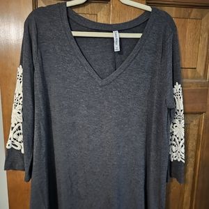 Boutique Zenana 1x stretchy top